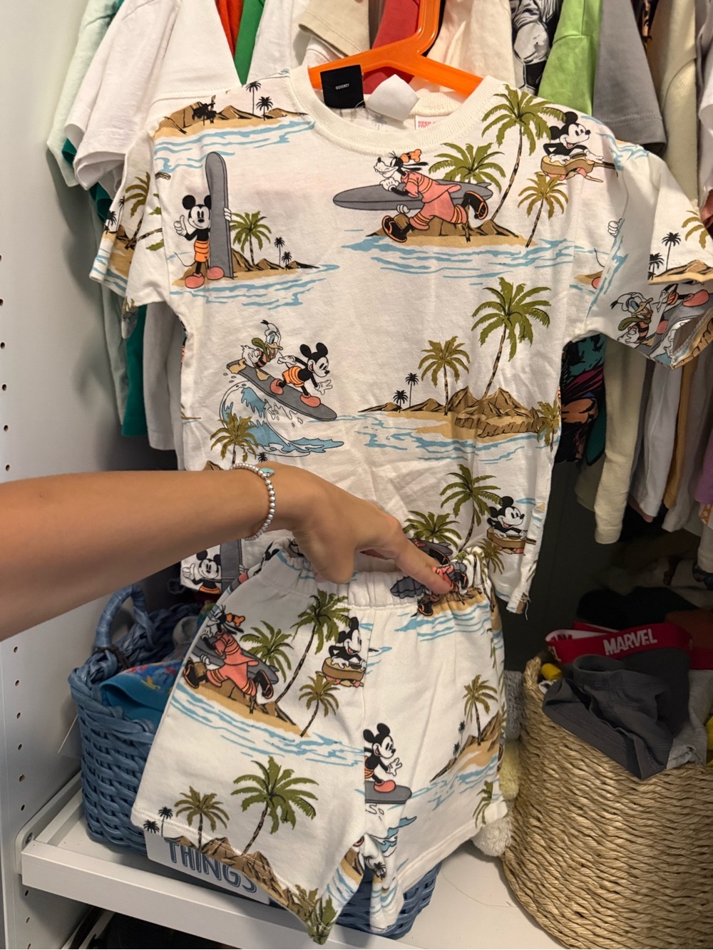 Zara kids 4t boys girls White Tropical Mickey Mouse Tee & Shorts Set